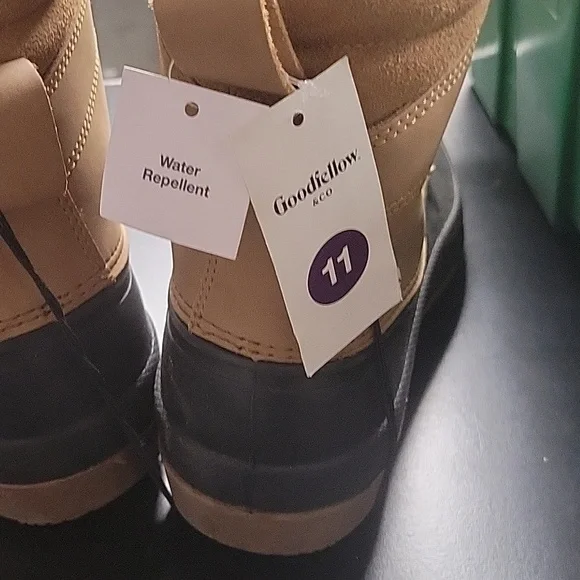 Goodfellow size 11 water repellant work boot men's - Picture 3 of 4